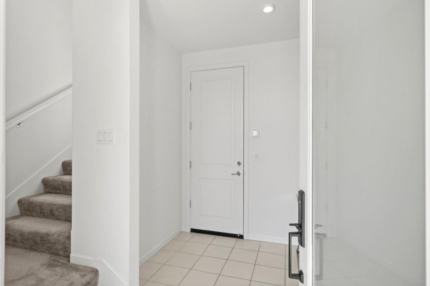 5465 Dublin Boulevard Dublin, CA 94568 - Photo 4 of 37 a view of a livingroom with couch
