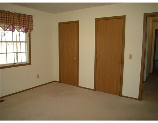4864 East Brannan Road Springfield, OH 45502 - Photo 4 of 18