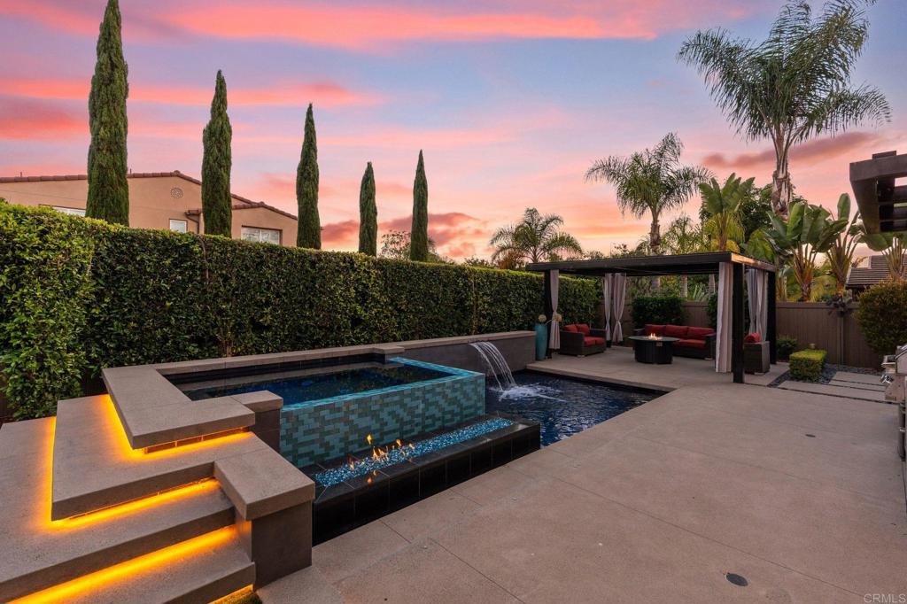 809 Dolphin Circle Encinitas, CA 92024 - Photo 3 of 72 Swimming Pool/Hot Tub/Sauna