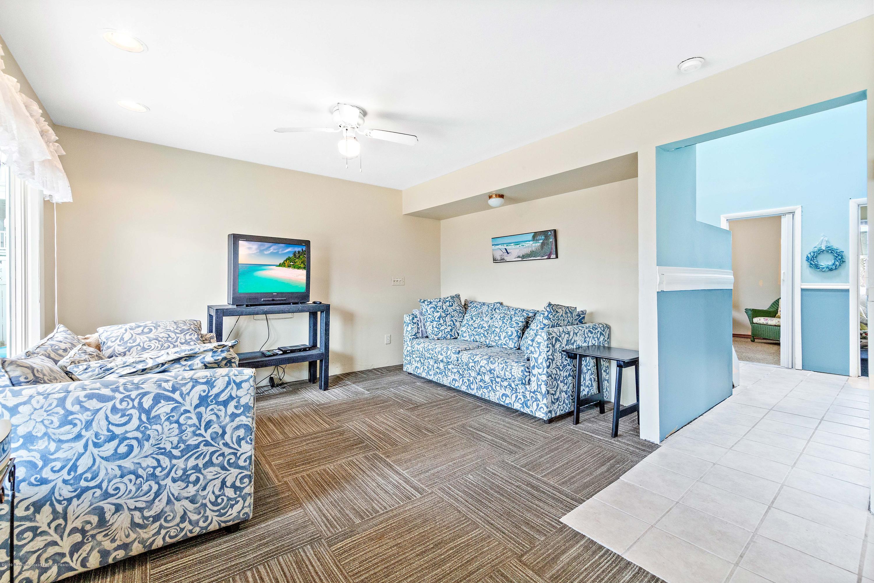 23 Joy Road Manahawkin, NJ 08050 - Photo 4 of 43 23JoyOnline-9