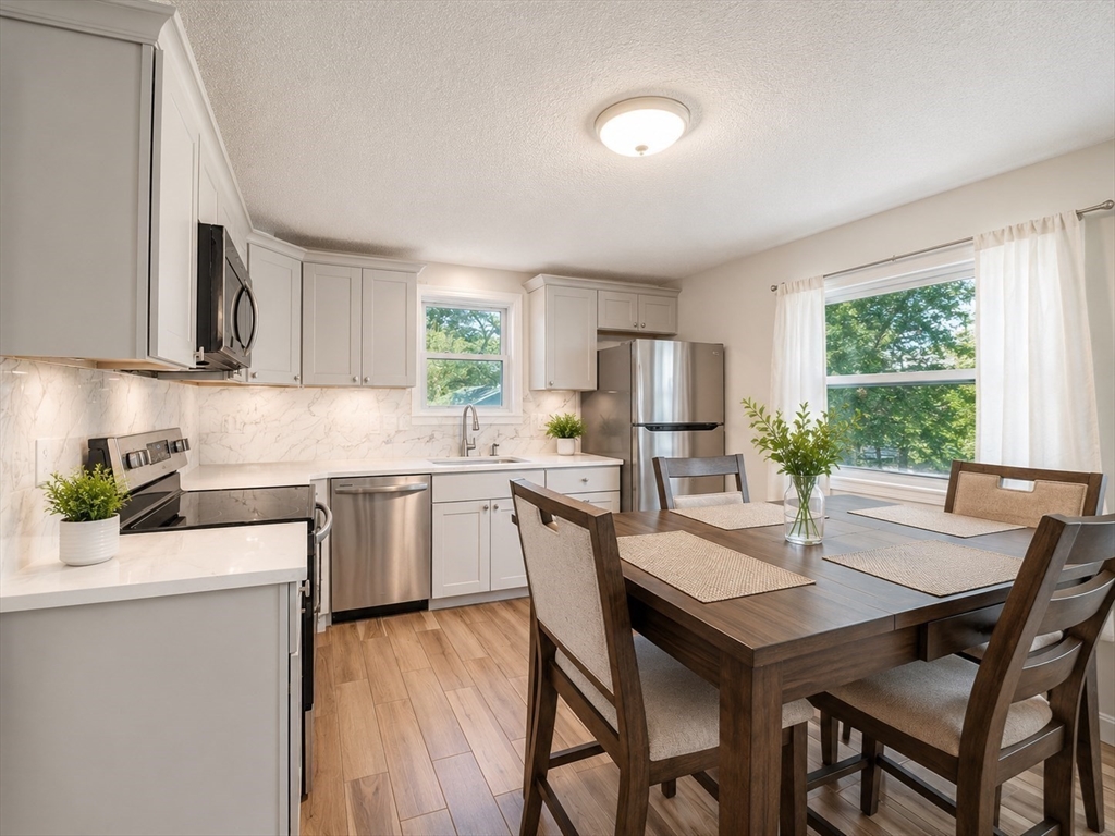 39 2nd Road Marlborough, MA 01752 - Photo 4 of 27 Gallery Image 4