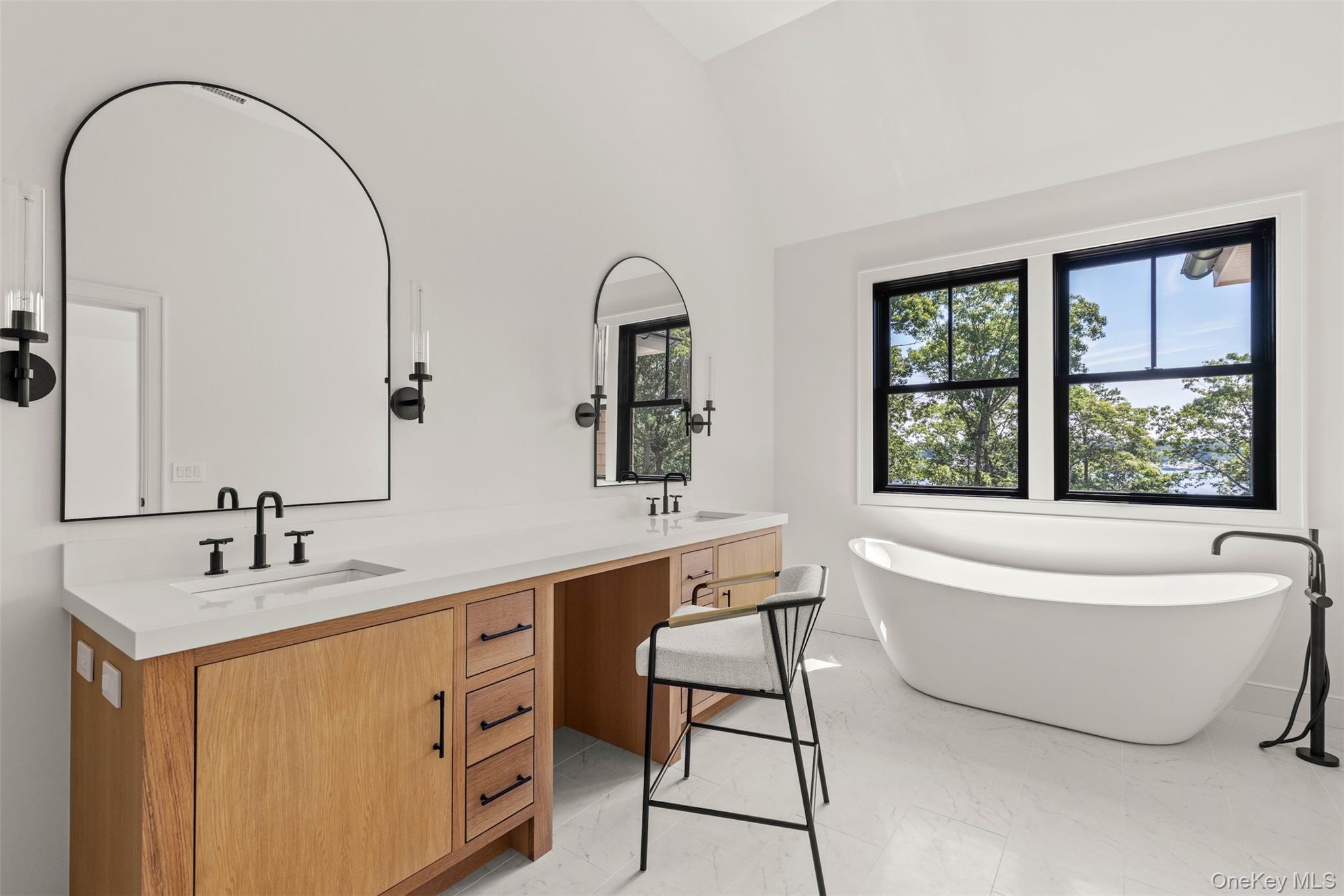 1775 Point Pleasant Road Mattituck, NY 11952 - Photo 42 of 49