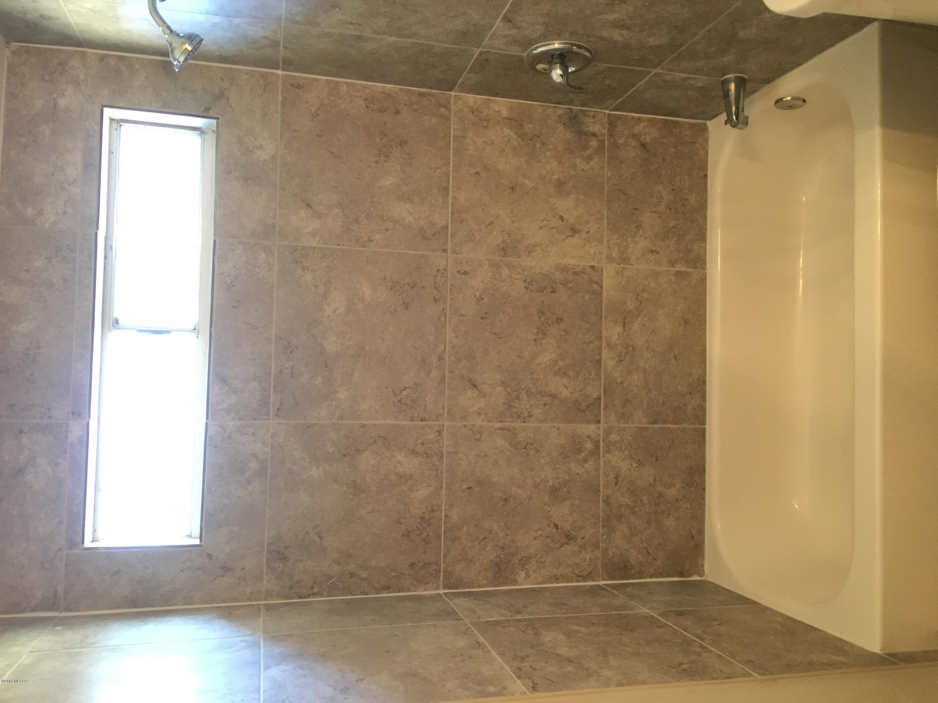 9630 East Sellarole Road Tucson, AZ 85730 - Photo 13 of 29 Gallery Image 13