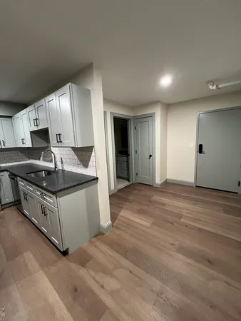 $2,995 | 160 Seabury Street, Unit 31, Fall River, MA 02720
