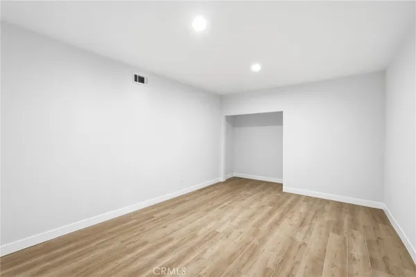 $5,990 | 18932 Ballinger Street, Northridge, CA 91324