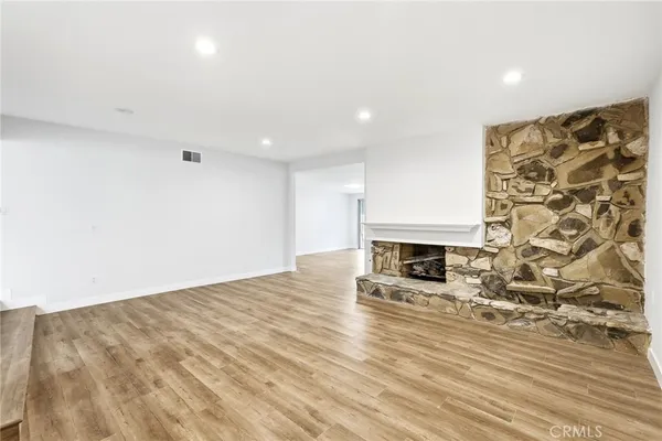 $5,990 | 18932 Ballinger Street, Northridge, CA 91324