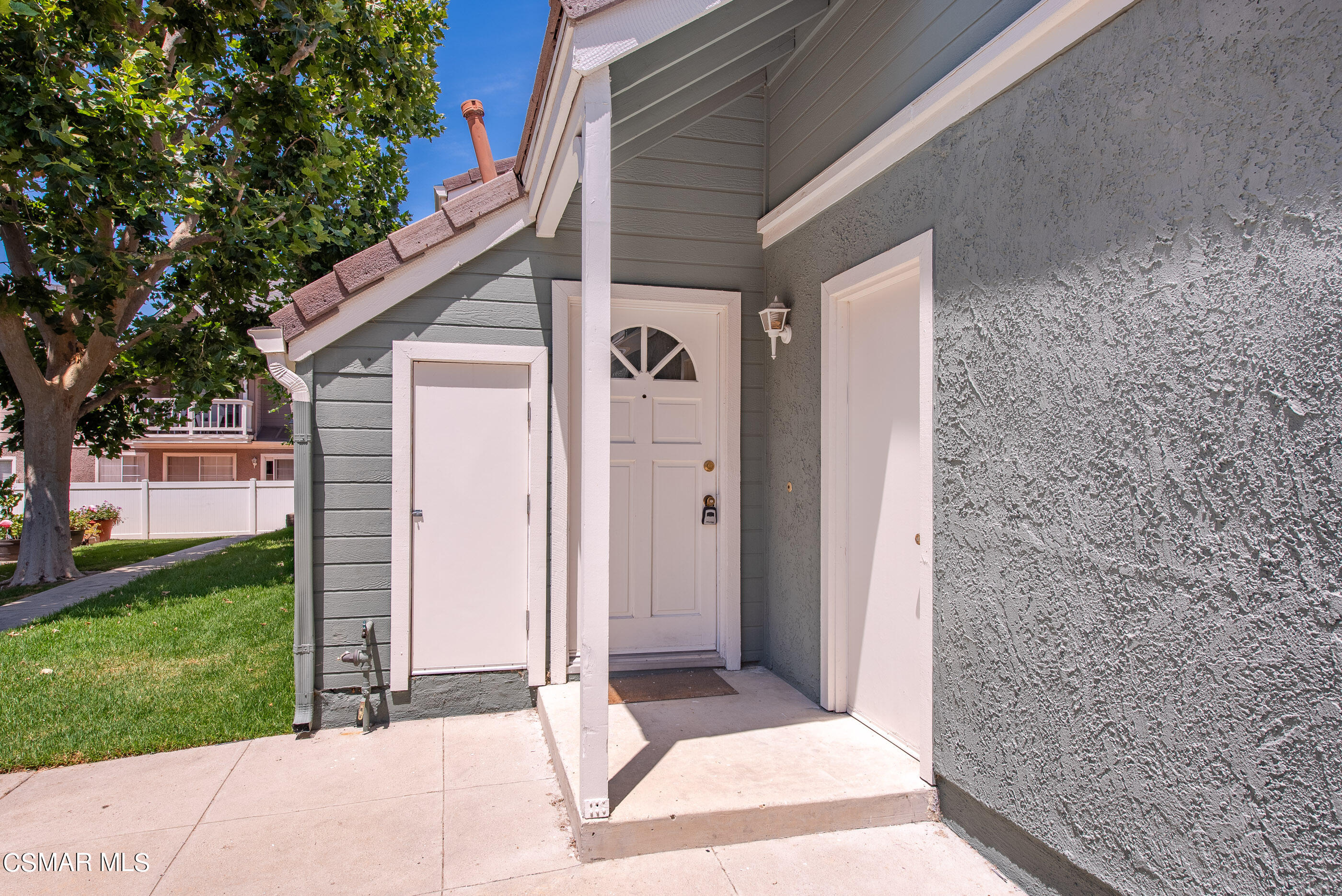 1962 Rory Lane, Unit 6 Simi Valley, CA 93063 - Photo 2 of 24 1962 Rory Ln Simi Valley-3