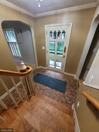 $260,000 | 905 Carver Street North, Winthrop, MN 55396