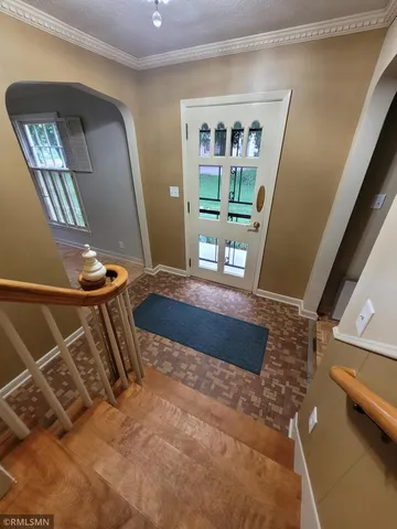 $260,000 | 905 Carver Street North, Winthrop, MN 55396