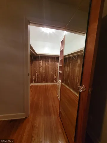 $260,000 | 905 Carver Street North, Winthrop, MN 55396