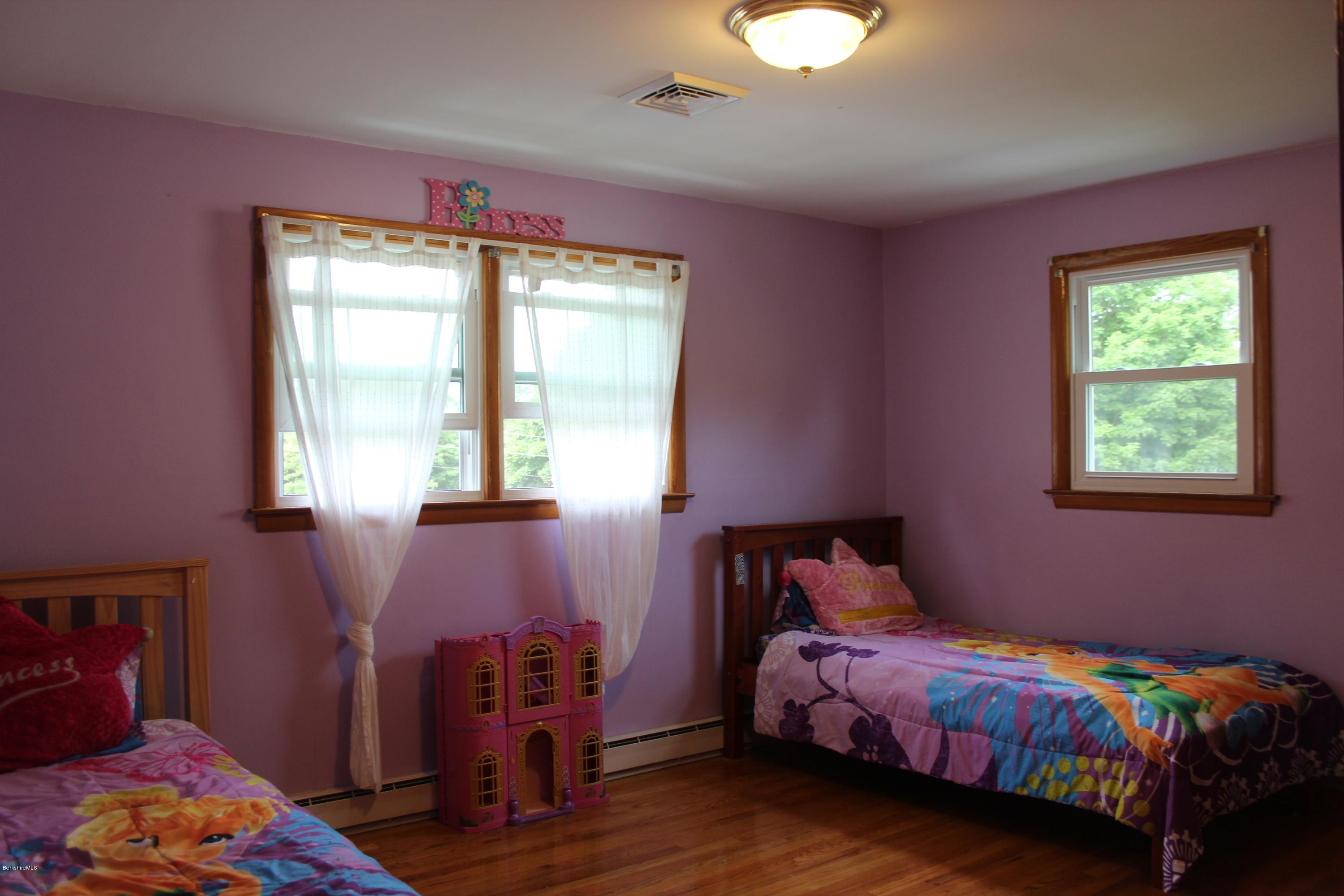 129 Kittredge Road Pittsfield, MA 01201 - Photo 16 of 27 Bedroom #2