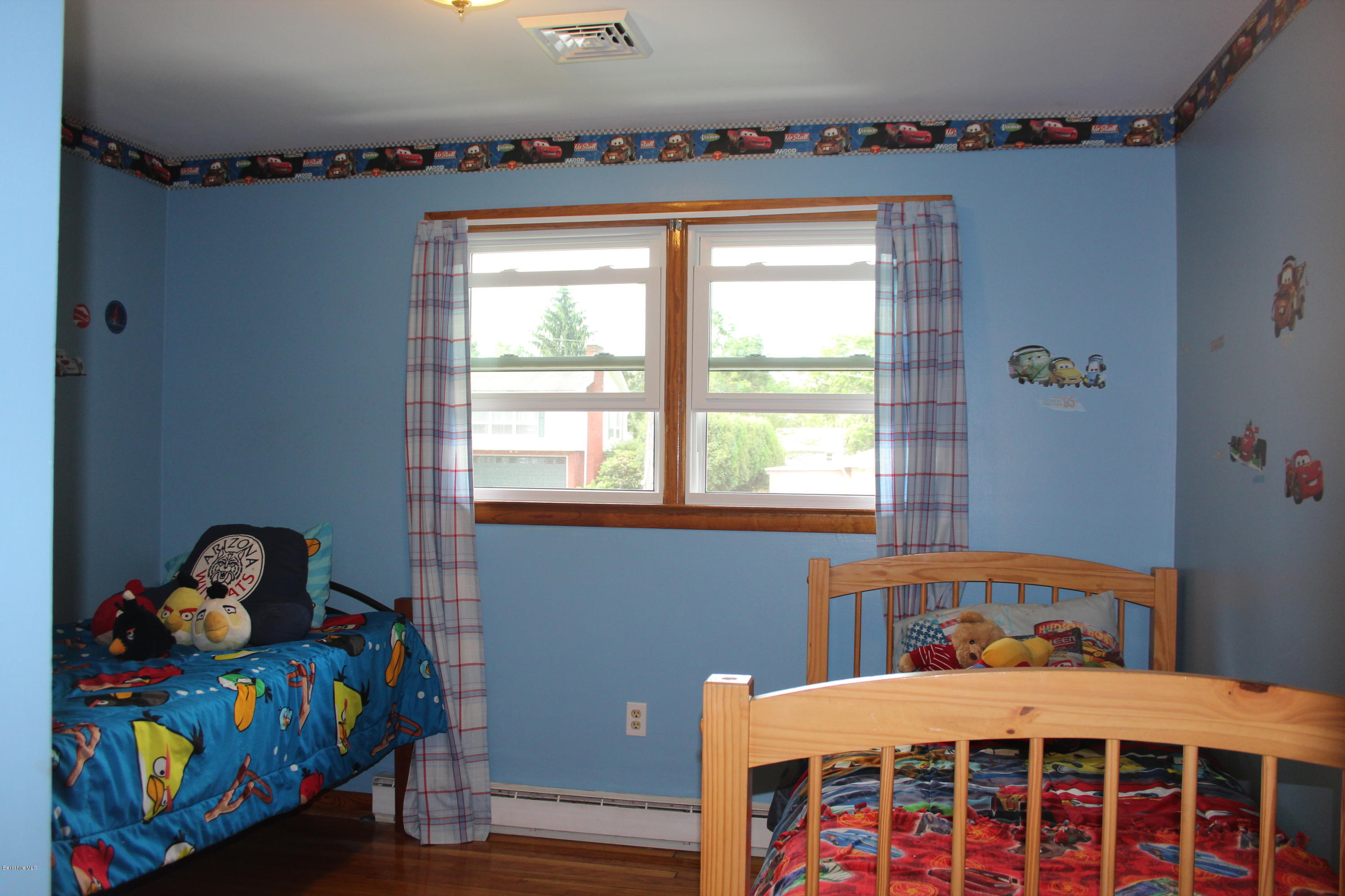 129 Kittredge Road Pittsfield, MA 01201 - Photo 19 of 27 Bedroom#3