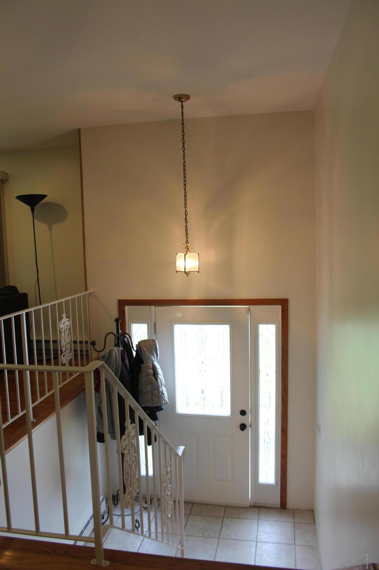 129 Kittredge Road Pittsfield, MA 01201 - Photo 3 of 27 Front Entry