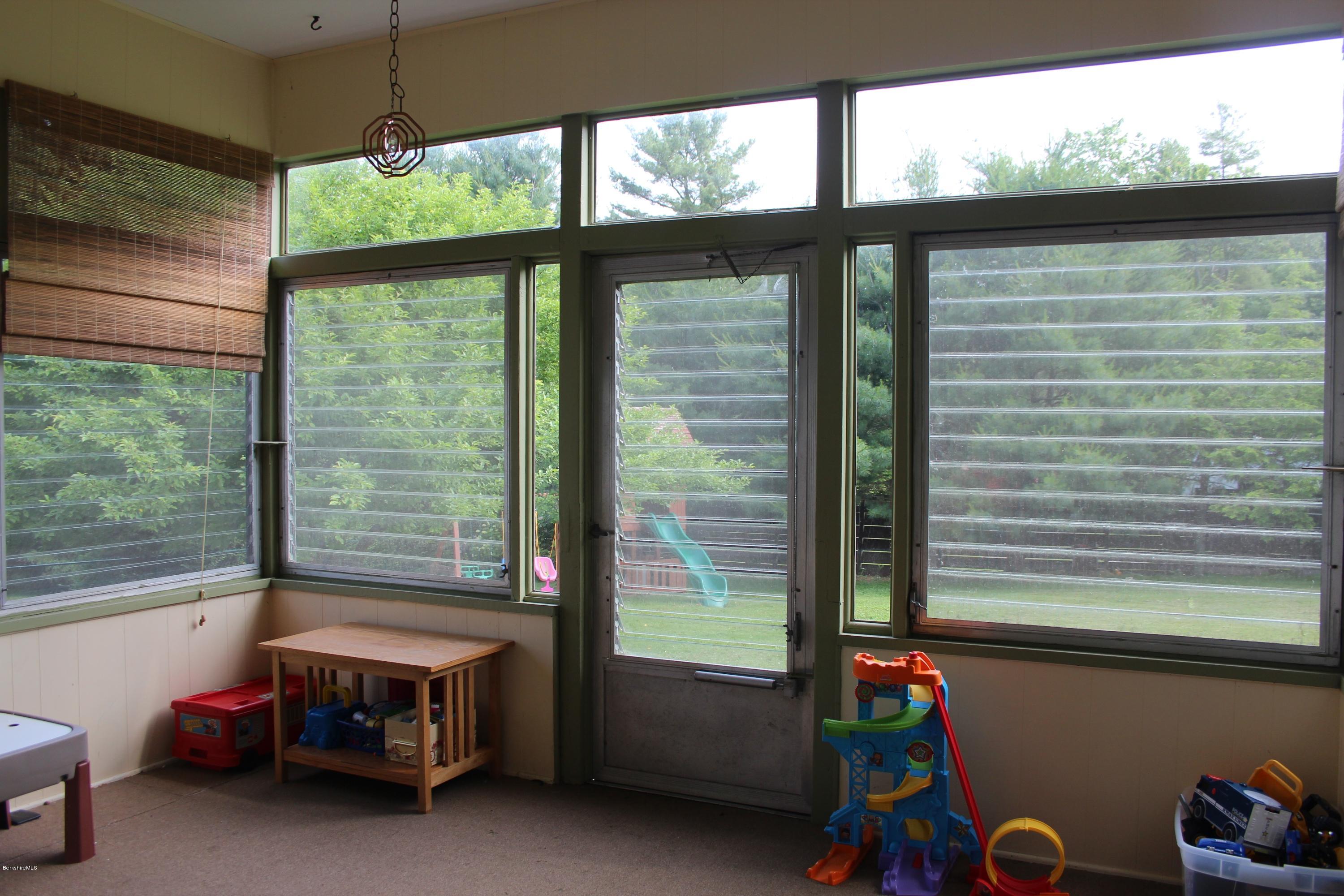 129 Kittredge Road Pittsfield, MA 01201 - Photo 21 of 27 Sunroom