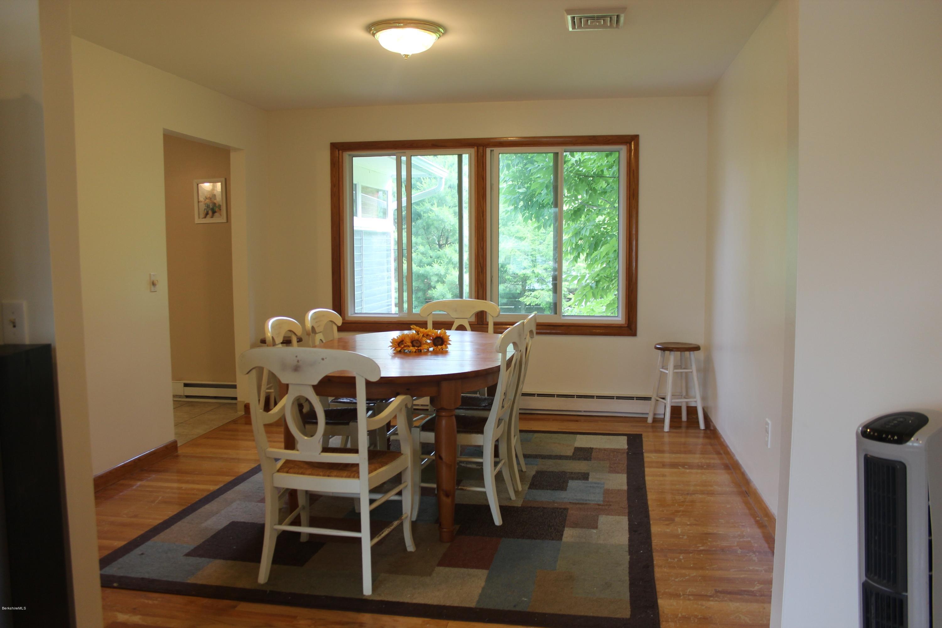 129 Kittredge Road Pittsfield, MA 01201 - Photo 7 of 27 Formal Dining