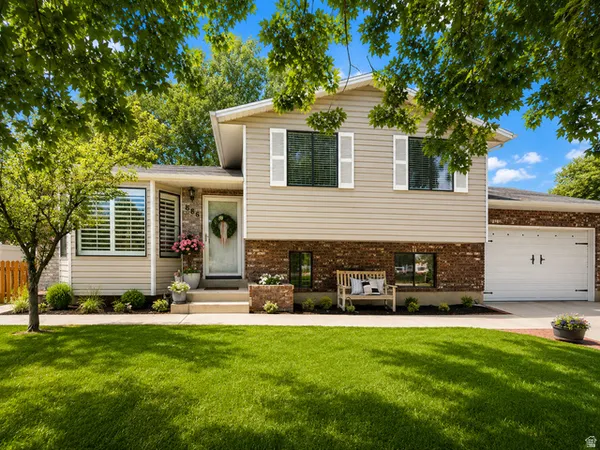 $370,000 | 636 South 1850th Street West, Vernal, UT 84078