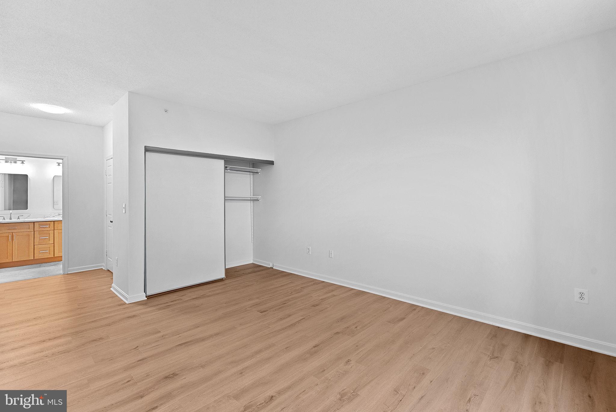 19375 Cypress Ridge Terrace, Unit 901 Leesburg, VA 20176 - Photo 22 of 68