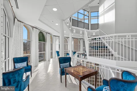 $515,000 | 19375 Cypress Ridge Terrace, Unit 901, Leesburg, VA 20176