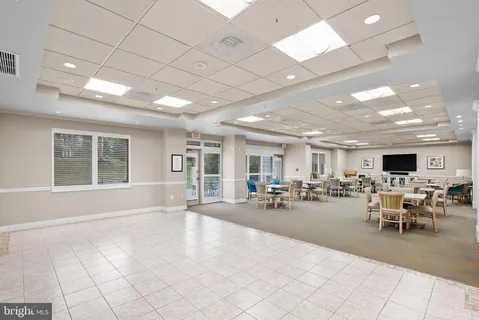 $515,000 | 19375 Cypress Ridge Terrace, Unit 901, Leesburg, VA 20176