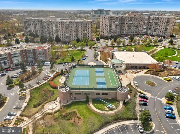 $499,000 | 19375 Cypress Ridge Terrace, Unit 901, Leesburg, VA 20176