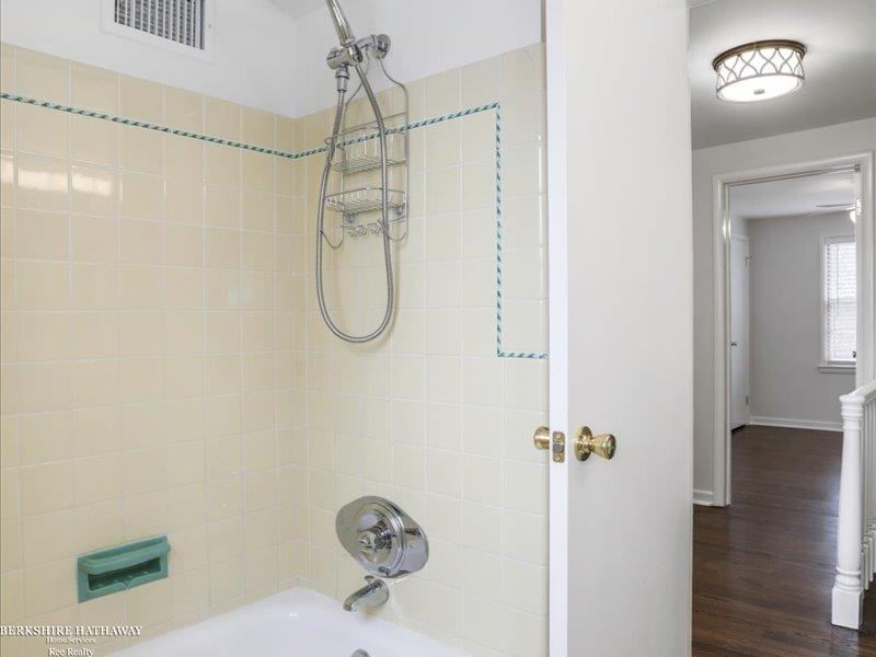 858 Trombley Road Grosse Pointe, MI 48230 - Photo 28 of 54