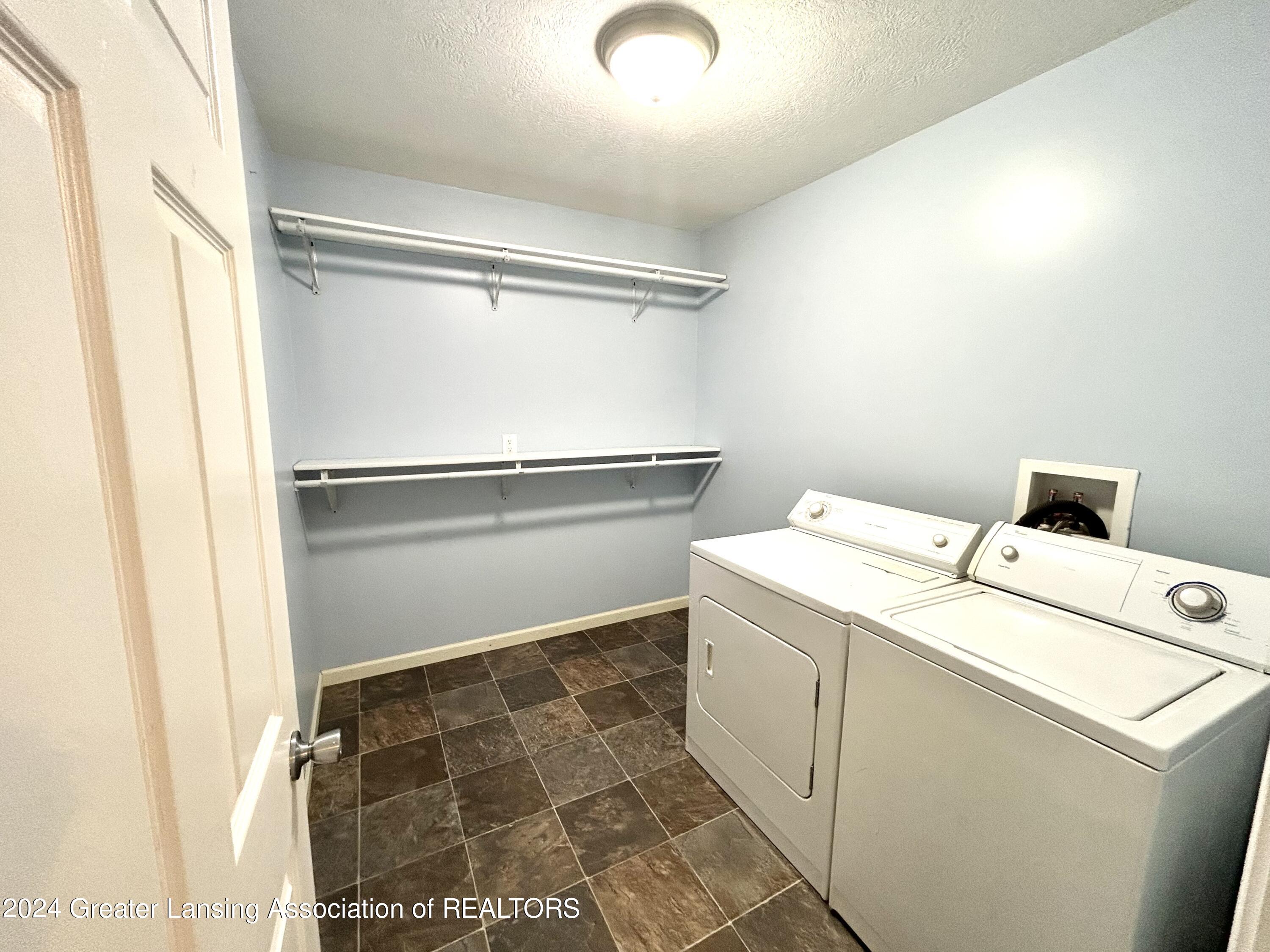 2612 East Cavanaugh Road Lansing, MI 48910 - Photo 20 of 29 Photo Mar 01 2024, 5 05 18 PM