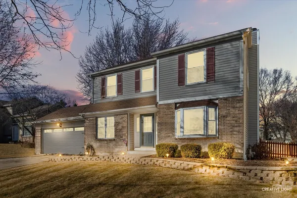 $412,000 | 102 Chelsea Avenue, Sugar Grove, IL 60554