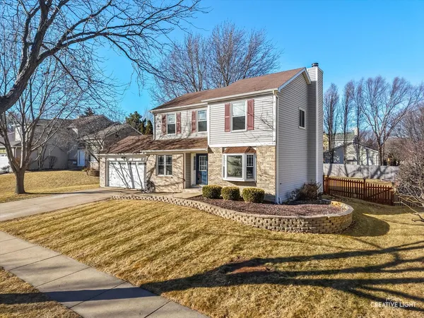 $412,000 | 102 Chelsea Avenue, Sugar Grove, IL 60554