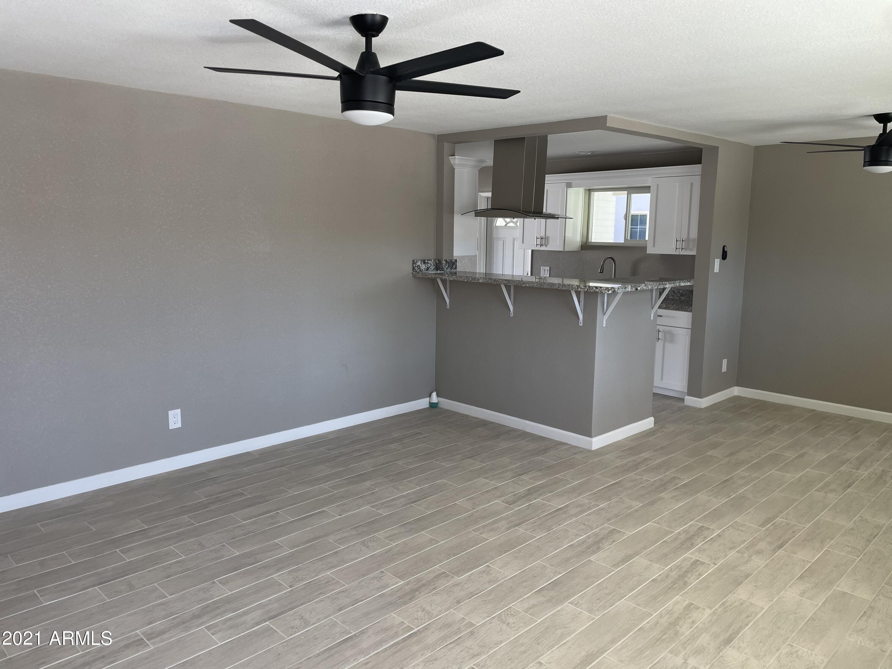 3634 East Almeria Road Phoenix, AZ 85008 - Photo 2 of 11 IMG_4579