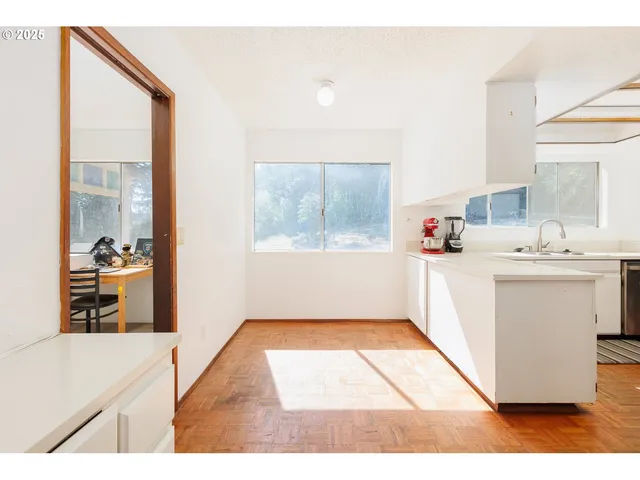 $549,900 | 24358 Queen Anne Drive, Philomath, OR 97370