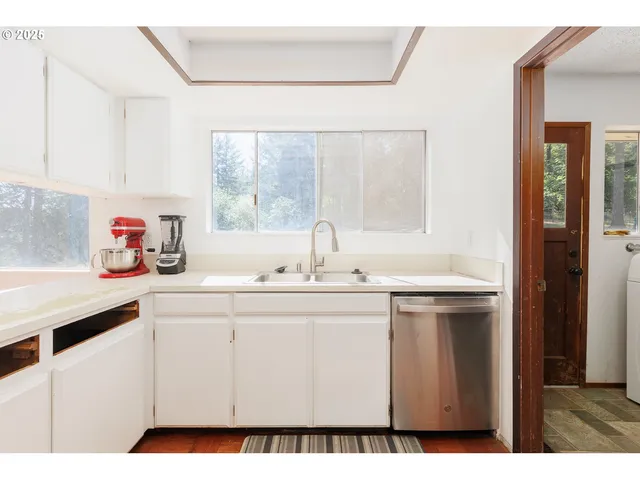 $549,900 | 24358 Queen Anne Drive, Philomath, OR 97370