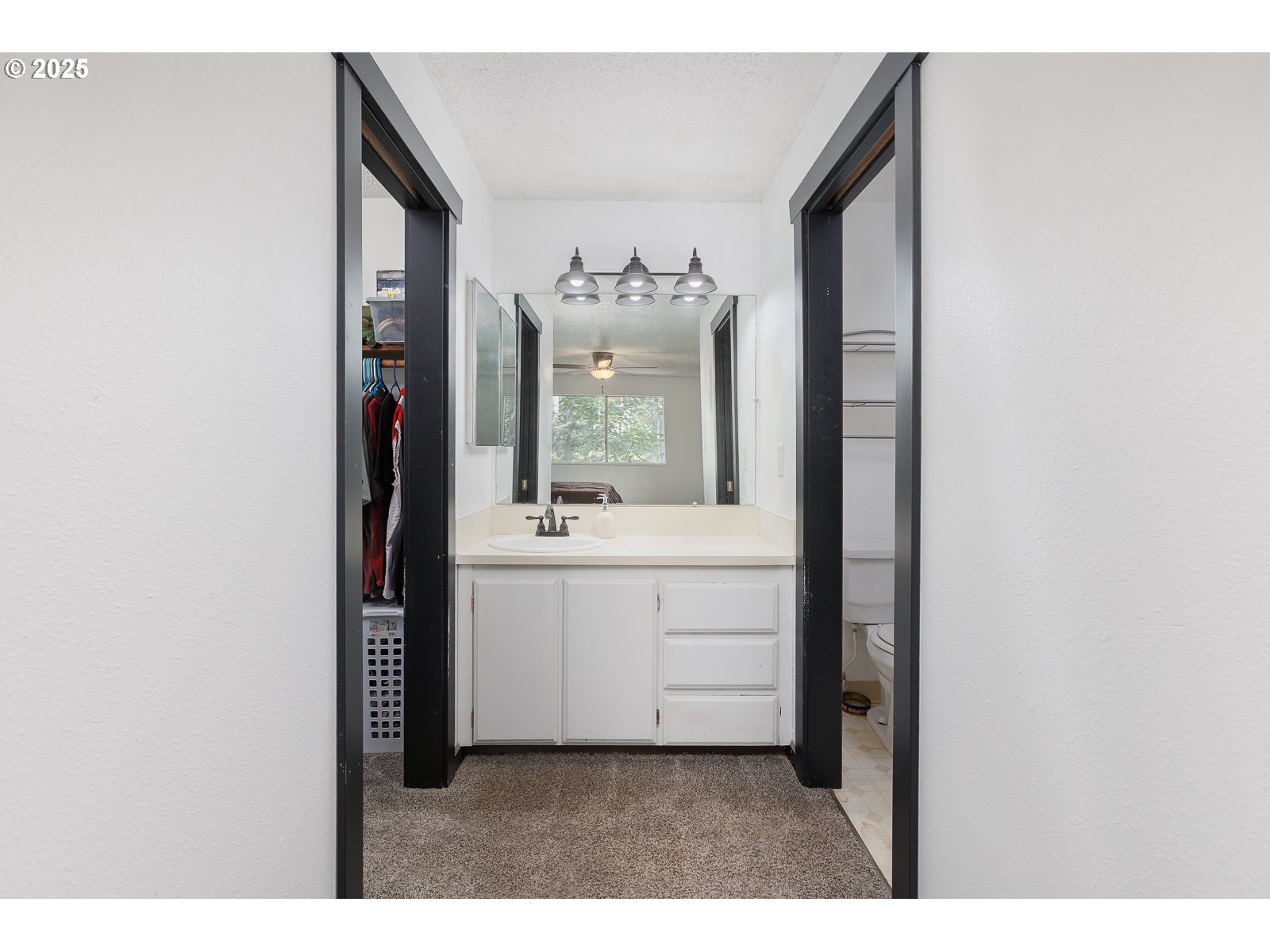 24358 Queen Anne Drive Philomath, OR 97370 - Photo 20 of 48