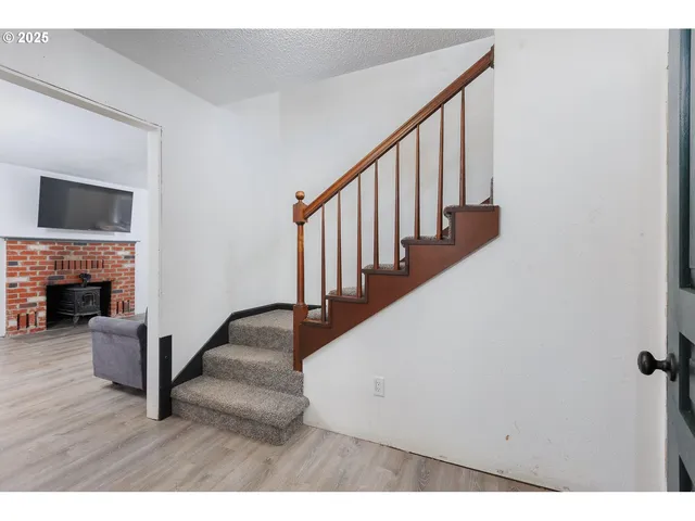 $549,900 | 24358 Queen Anne Drive, Philomath, OR 97370