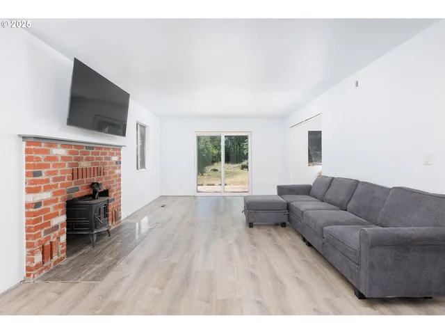 $549,900 | 24358 Queen Anne Drive, Philomath, OR 97370