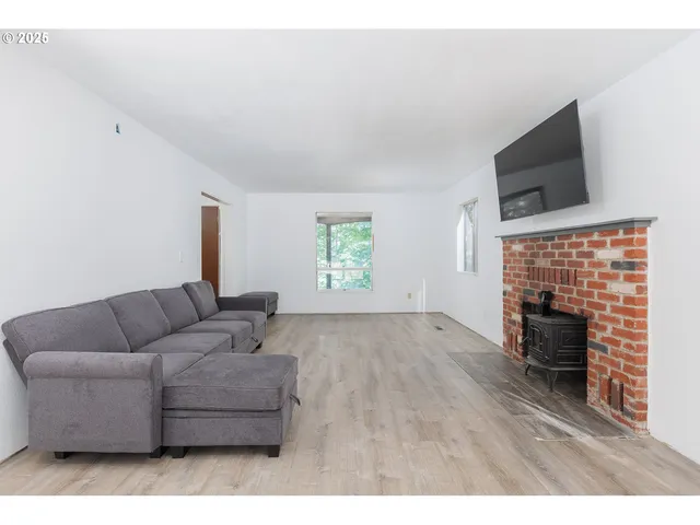 $549,900 | 24358 Queen Anne Drive, Philomath, OR 97370