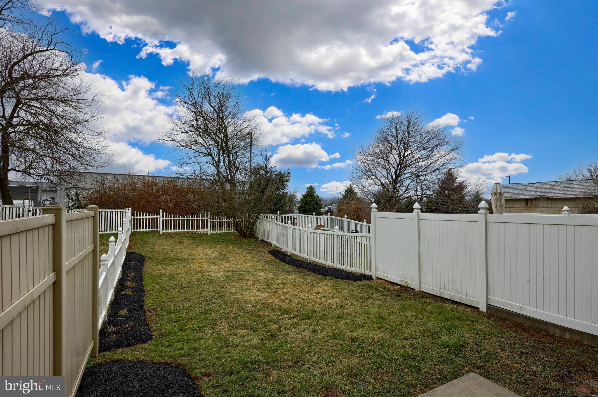 194 Riders Way Lebanon, PA 17042 - Photo 24 of 26 Yard