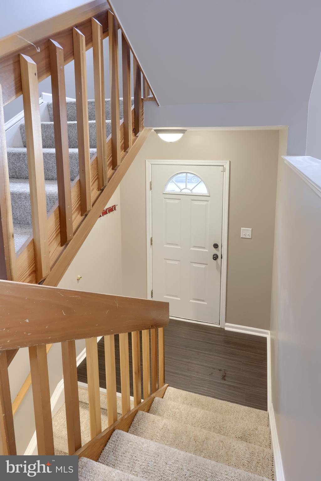 194 Riders Way Lebanon, PA 17042 - Photo 8 of 26 Foyer