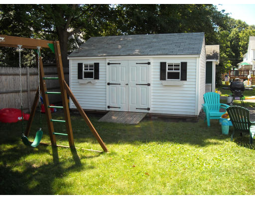 104 Woodard Road Boston, MA 02132 - Photo 7 of 8 Gallery Image 7