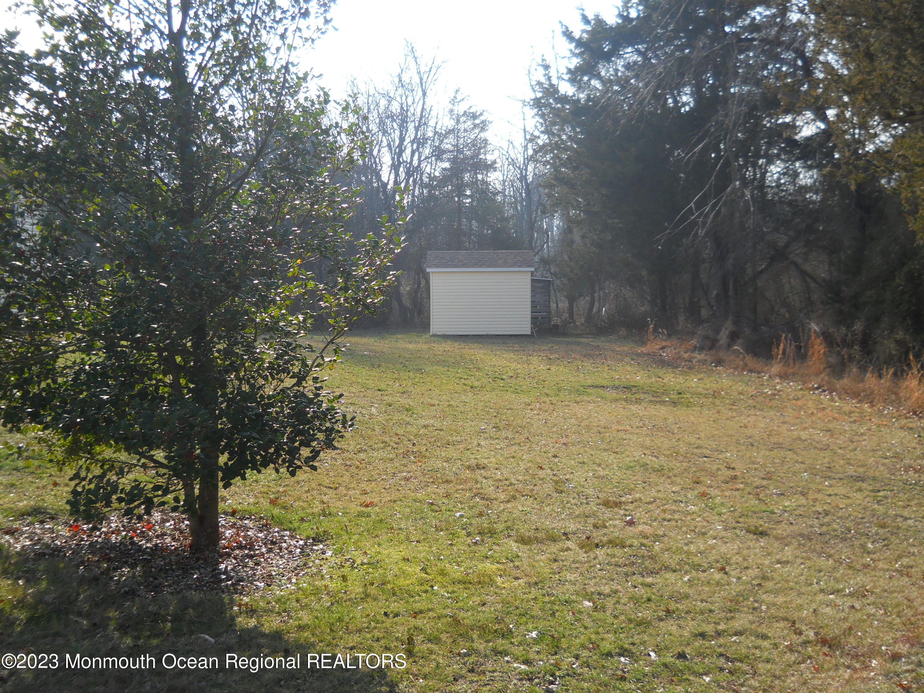 40 Emley's Hill Road Cream Ridge, NJ 08514 - Photo 5 of 12 DSCN1150