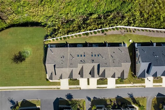 a view of a water fountain