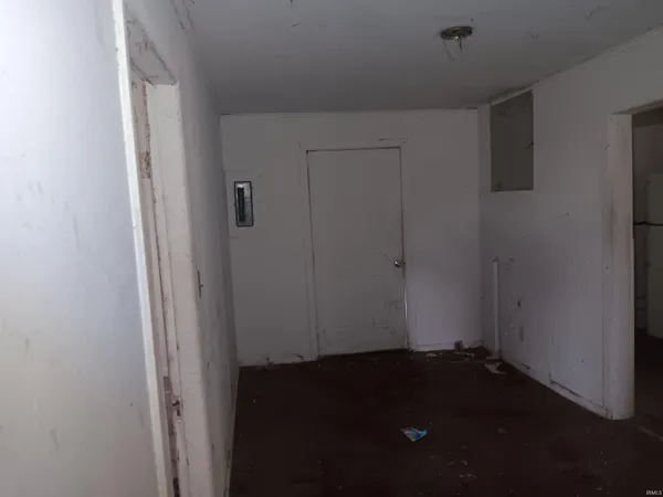 $59,000 | 407 North Ledgerwood Street, Carlisle, IN 47838