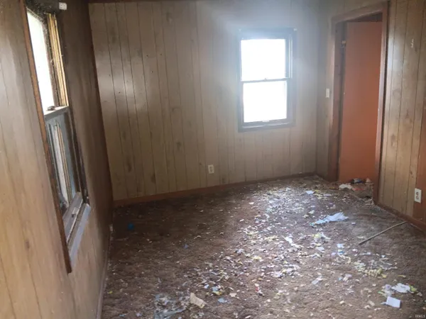 $59,000 | 407 North Ledgerwood Street, Carlisle, IN 47838