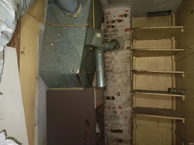 $59,000 | 407 North Ledgerwood Street, Carlisle, IN 47838