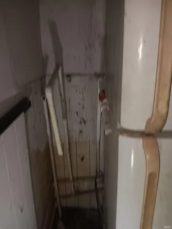 $59,000 | 407 North Ledgerwood Street, Carlisle, IN 47838