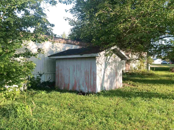 $59,000 | 407 North Ledgerwood Street, Carlisle, IN 47838