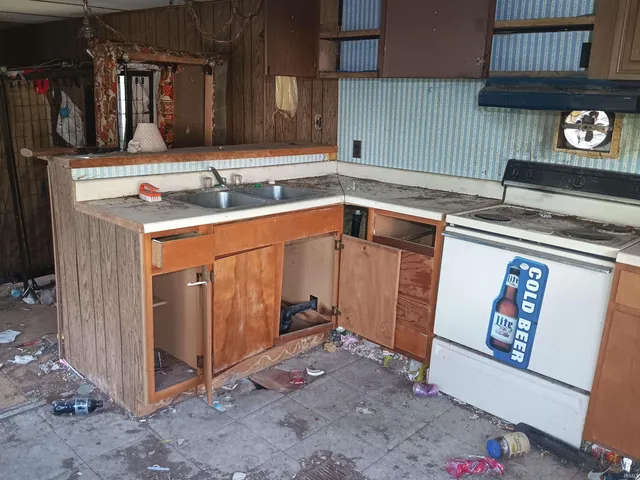 $59,000 | 407 North Ledgerwood Street, Carlisle, IN 47838