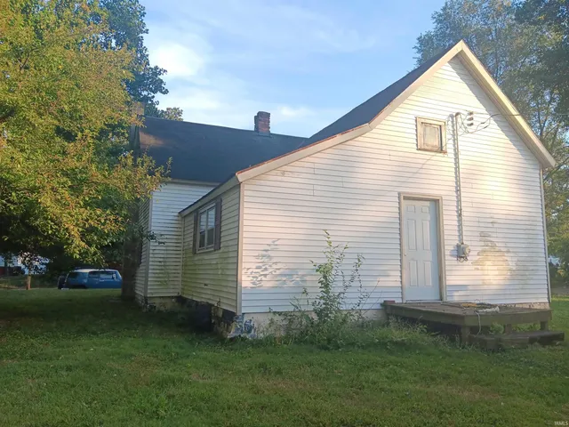 $59,000 | 407 North Ledgerwood Street, Carlisle, IN 47838