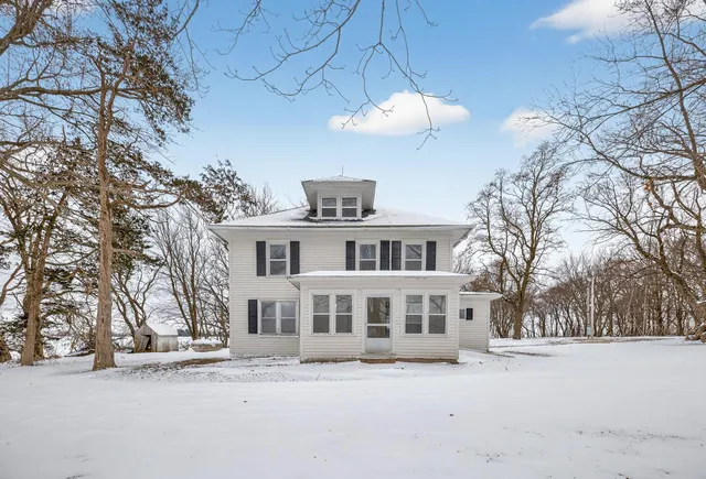 $349,900 | 17758 County 102, Chatfield, MN 55923