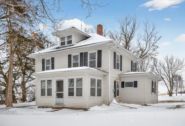 $349,900 | 17758 County 102, Chatfield, MN 55923