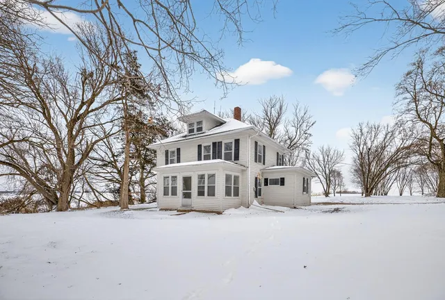 $349,900 | 17758 County 102, Chatfield, MN 55923